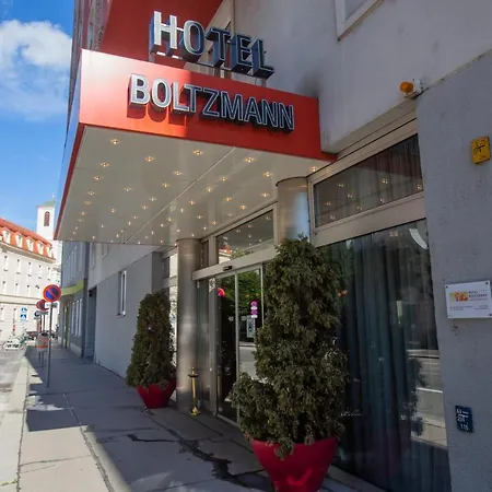Hotel Boltzmann-3
