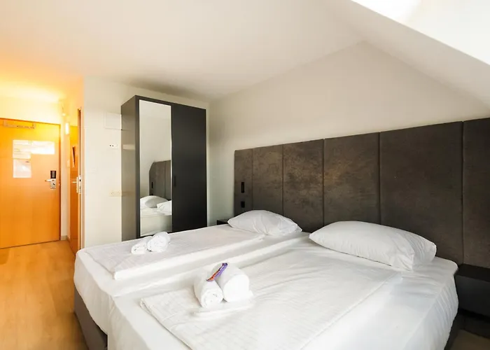Lenas Donau Hotel Wenen
